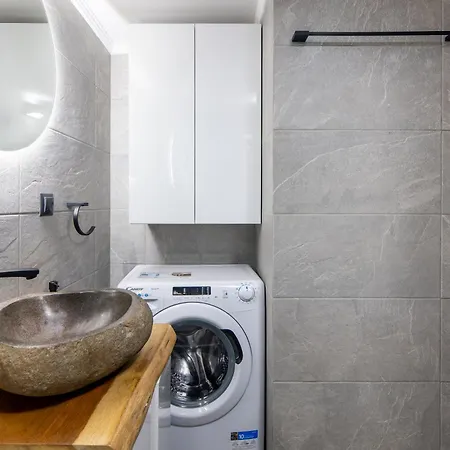 Cesily 2-bedroom In Athens